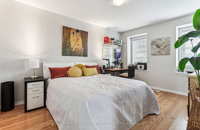 Additional image 30 of 34 Ecopark Gate