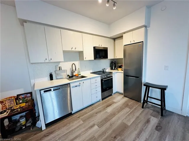 Additional image 19 of 5 Wellington St Unit 612