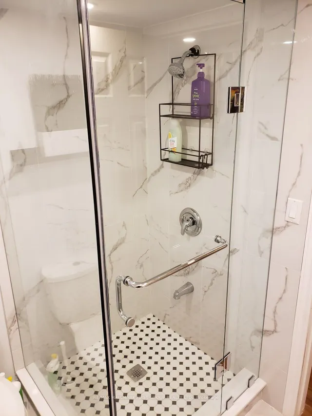 Additional image 17 of 37 Mutual St