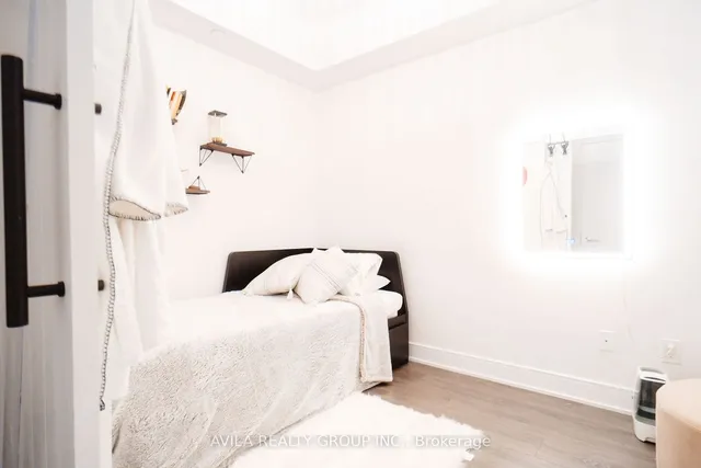 Additional image 24 of 525 Adelaide St Unit 1832