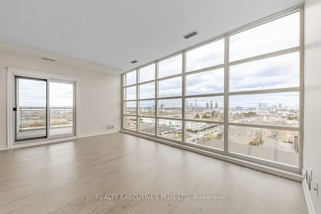 Additional image 6 of 1 Leaside Park Dr Unit 709