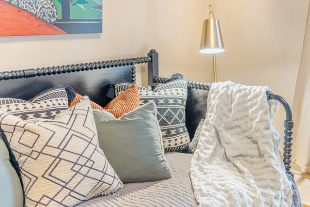 Additional image 24 of 632 Woodbine Ave