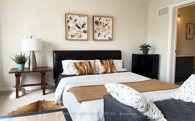 Primary image of 46 Kawneer Terr