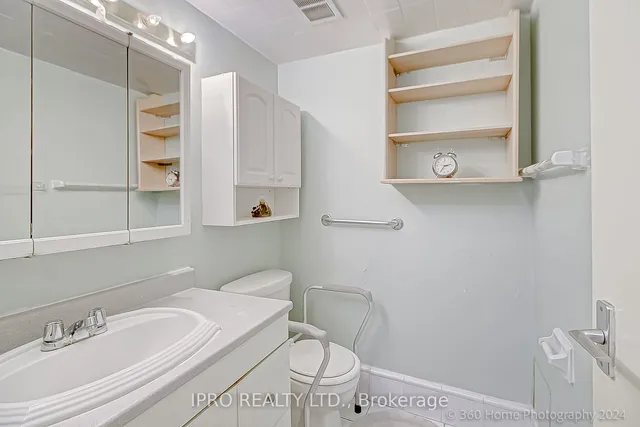 Additional image 18 of 3 Massey Sq Unit 2901
