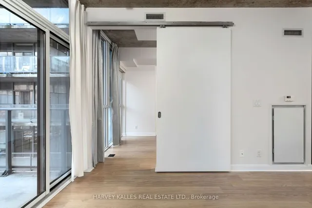 Additional image 18 of 478 King St Unit 301