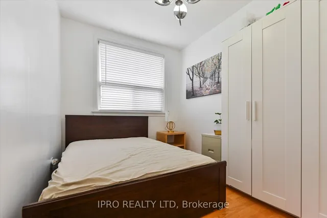 Additional image 19 of 135 Downsview Ave