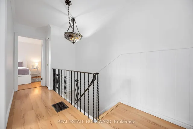 Additional image 12 of 61 Avis Cres