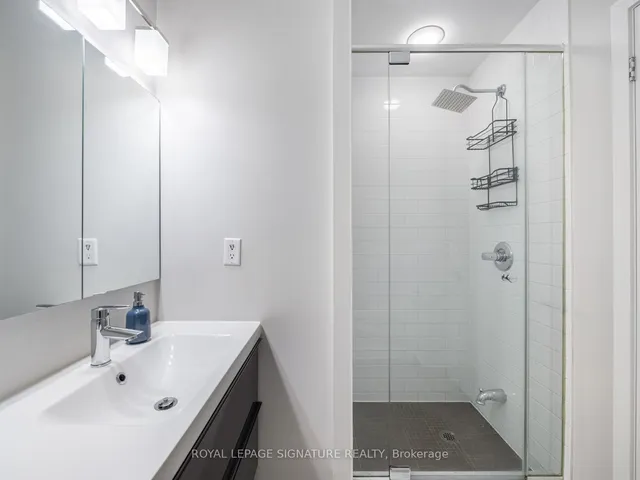 Additional image 31 of 33 Lombard St Unit 3401