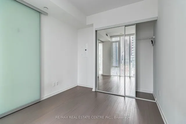 Additional image 2 of 101 Peter St Unit 1206