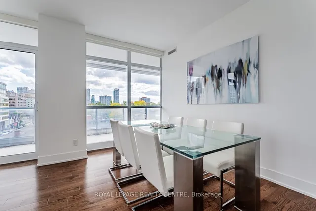 Additional image 14 of 170 Avenue Rd Unit 611