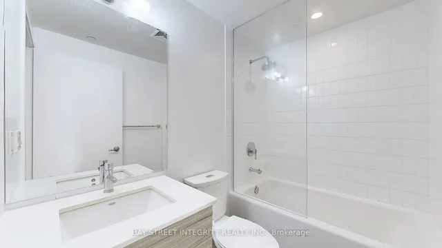Additional image 19 of 210 Simcoe St Unit 2107