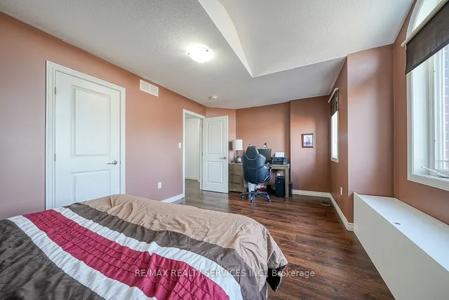 Additional image 28 of 716 Robert Ferrie Dr