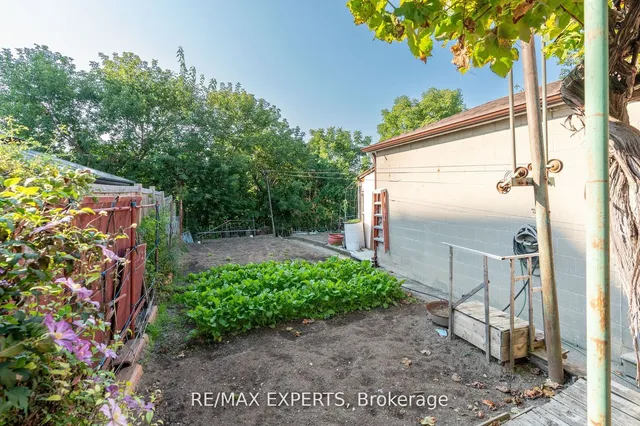 Additional image 28 of 37 Donofree Rd