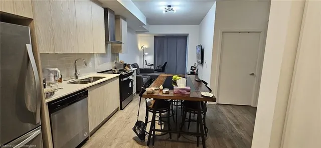 Additional image 15 of 55 Duke St Unit 409