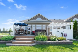 Additional image 4 of 252 Royal Landing Gate