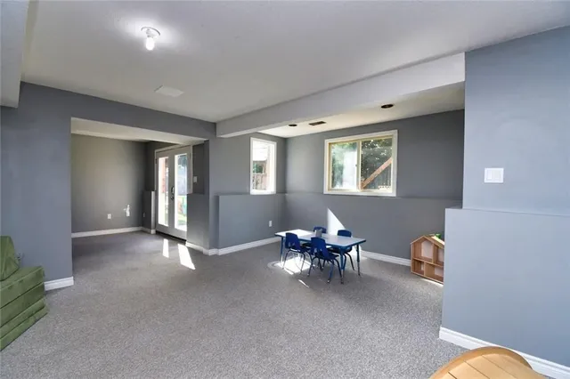 Additional image 35 of 244 MICHENER Cres