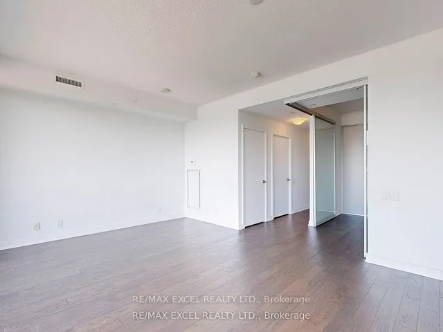 Additional image 8 of 1815 Yonge St Unit 2005