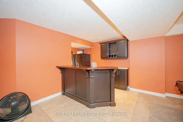 Additional image 37 of 319 Robert Ferrie Dr