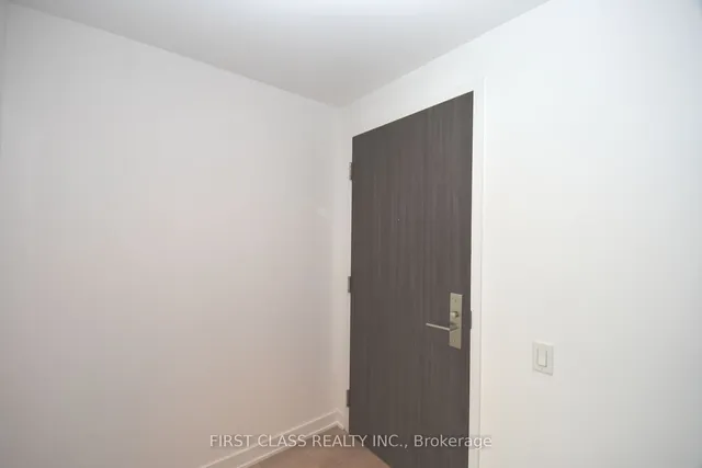 Additional image 5 of 185 Roehampton Ave Unit 2712