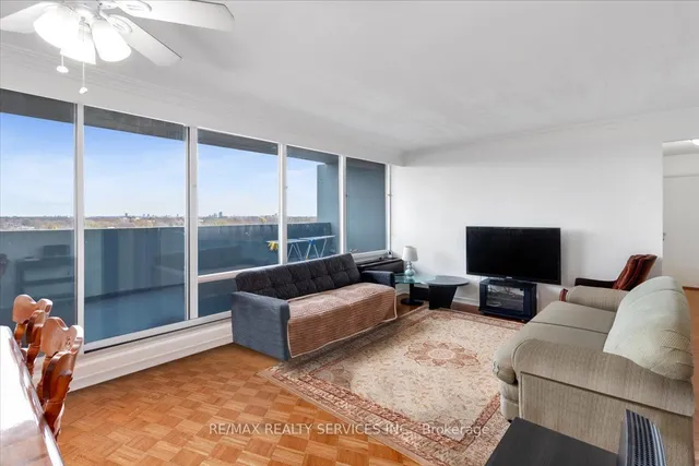 Additional image 13 of 3555 BATHURST St Unit 801