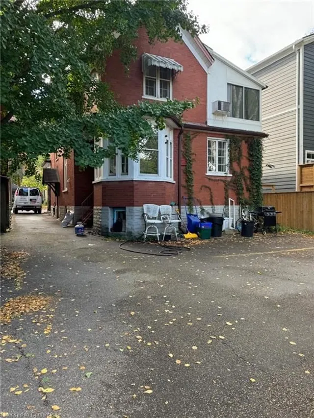 Additional image 27 of 32 Simeon St