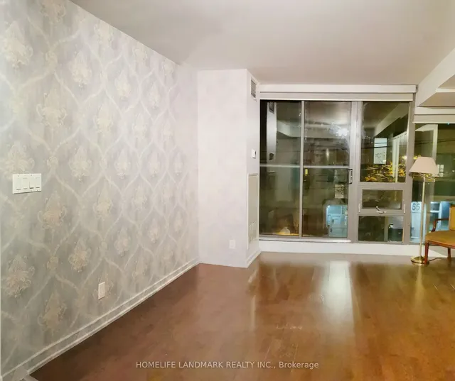 Additional image 10 of 33 Lombard St Unit 201