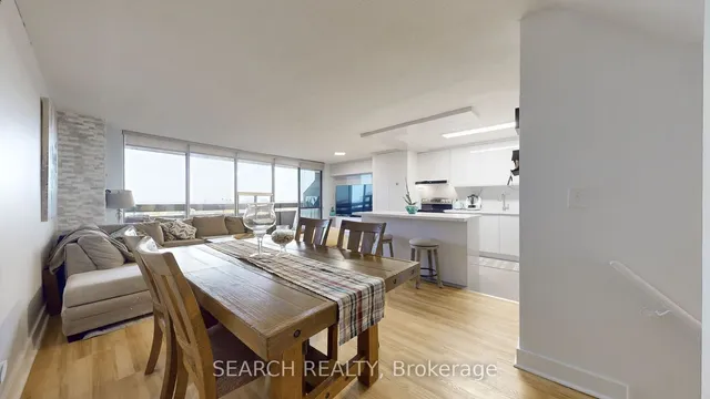 Additional image 10 of 11 Wincott Dr Unit 1912