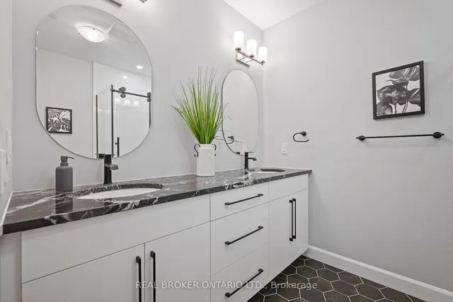 Additional image 22 of 51 David St Unit 207