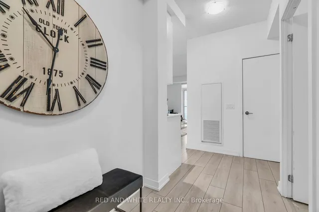 Additional image 9 of 55 Duke St Unit 901