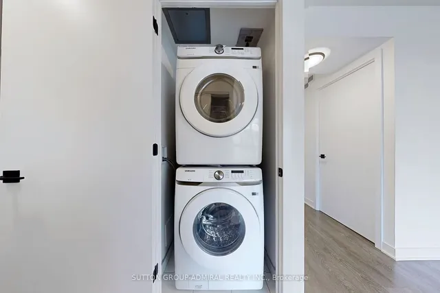 Additional image 17 of 36 Zorra St Unit 302