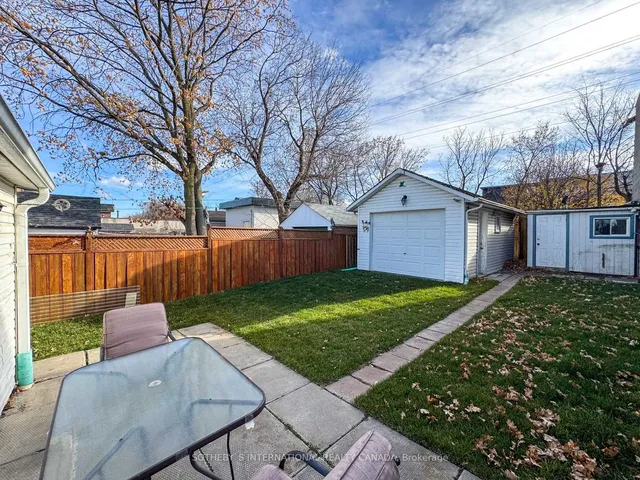 Additional image 20 of 1167 Roselawn Ave