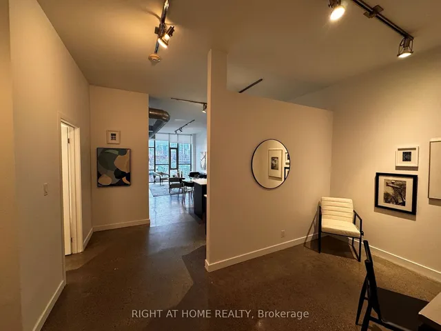 Additional image 21 of 625 Queen St Unit 408