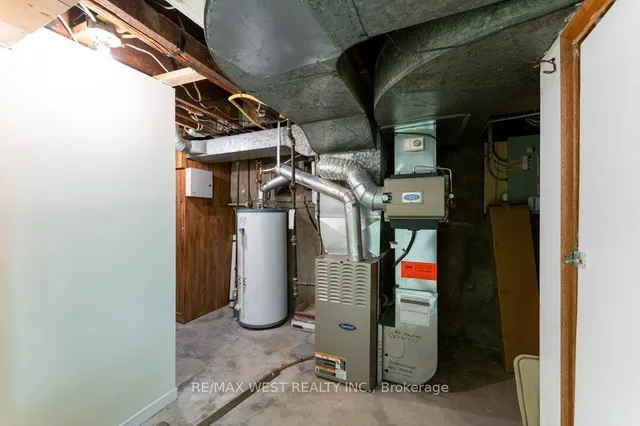 Additional image 29 of 26 Greenlaw Ave