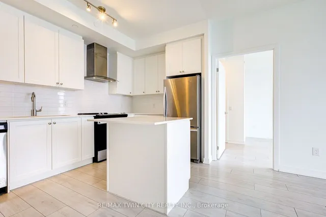 Additional image 18 of 55 Duke St Unit 1701