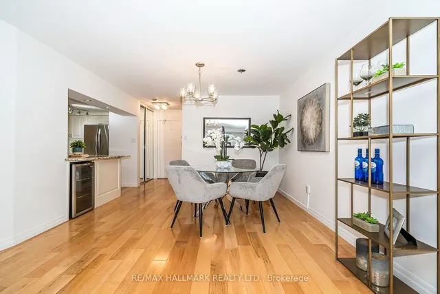 Additional image 11 of 362 The East Mall Unit 112