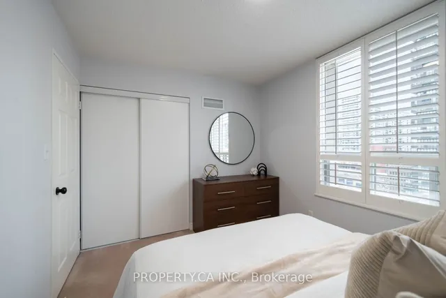 Additional image 15 of 43 Eglinton Ave Unit 1902