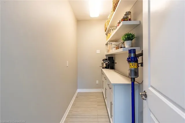 Additional image 23 of 219 Falconridge Dr