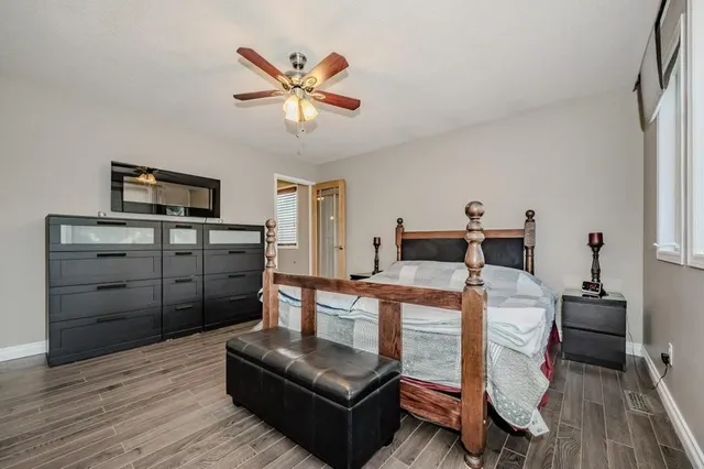 Additional image 19 of 3 REISTVIEW St