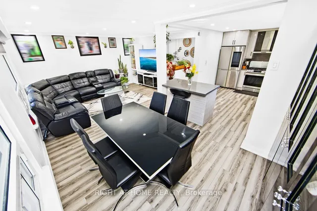 Additional image 6 of 150 Lord Roberts Dr