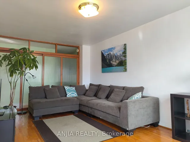 Additional image 4 of 190 Santamonica Blvd