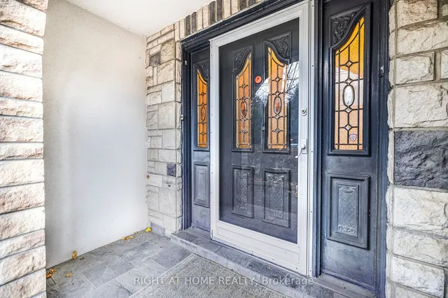 Additional image 6 of 186 Royalavon Cres