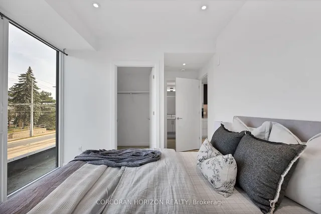 Additional image 11 of 741 King St Unit 202