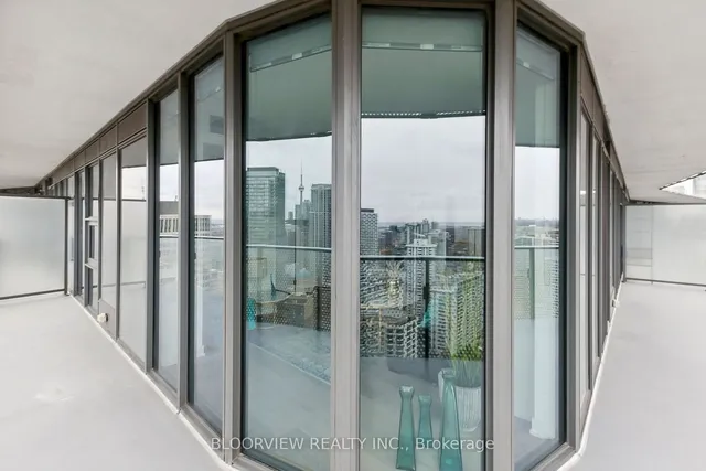 Additional image 18 of 11 Wellesley St Unit 3102