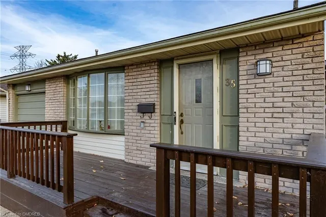 Additional image 3 of 35 Parkland Cres