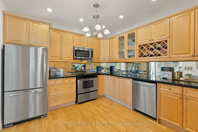 Additional image 7 of 33 Harbour Sq Unit 3510