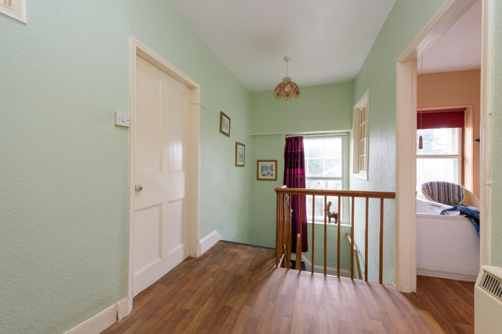 Additional image 9 of Leigh Road, Street