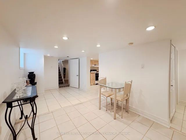 Additional image 16 of 1167 Roselawn Ave