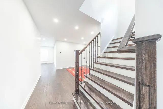 Additional image 6 of 81 Trumpeter St
