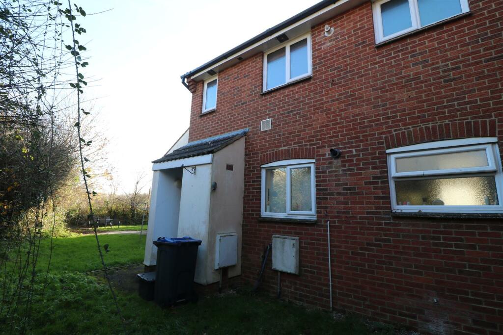 Primary image of Buckleaze Close, Trowbridge