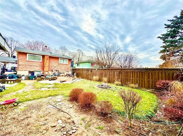 Additional image 21 of 196 Traynor Ave